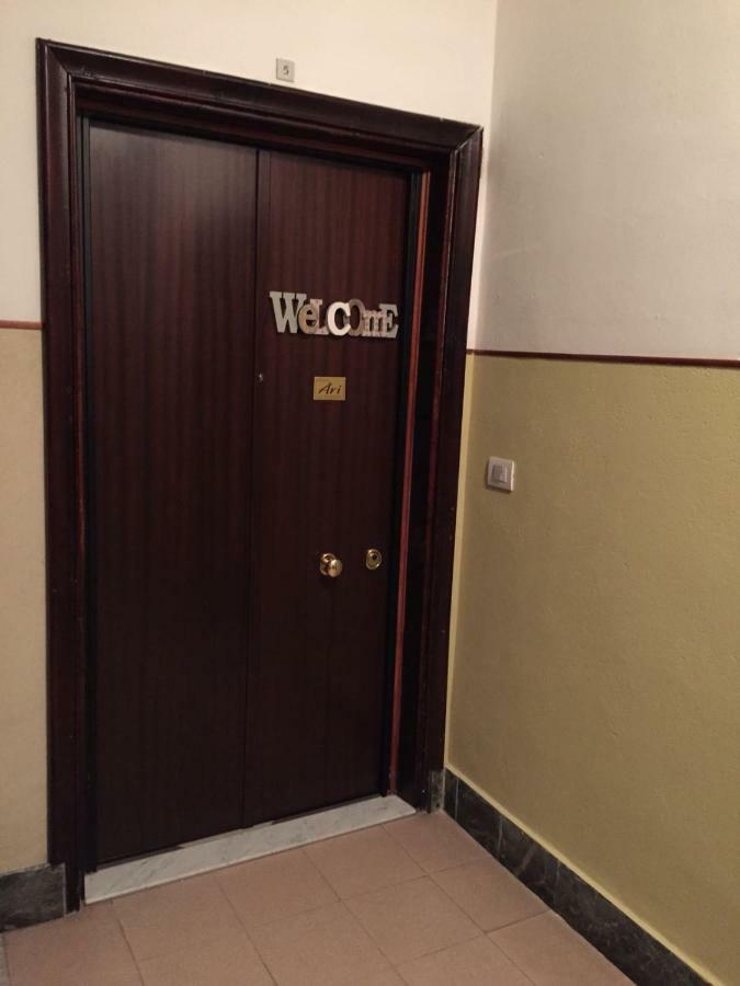 Ari Guest House Специя Экстерьер фото