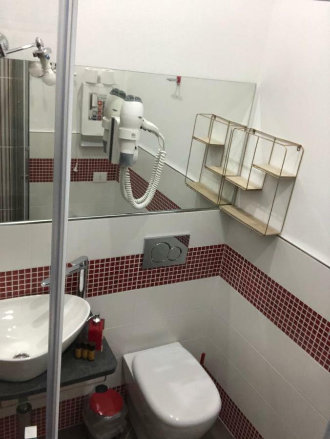 Ari Guest House Специя Экстерьер фото